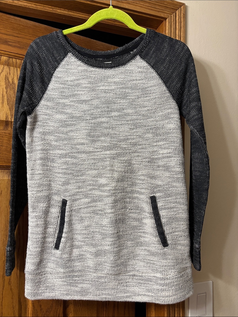 Lou & Grey Two-Tone Raglan Pullover Sweater - Light Gray and Charcoal